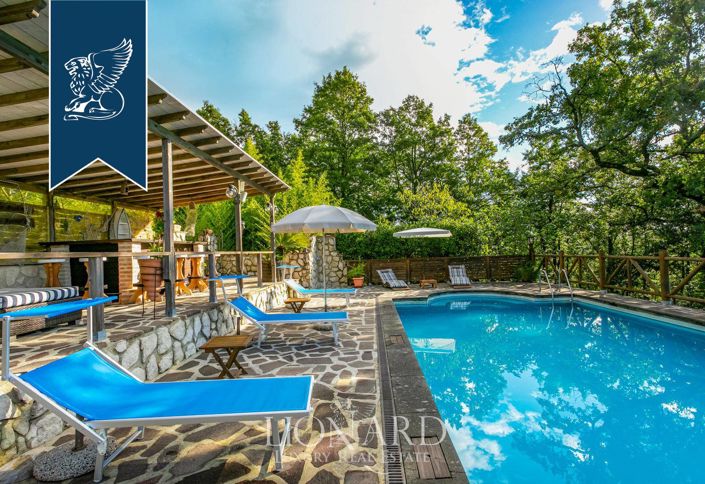 Image No.29-7 Bed Farmhouse for sale