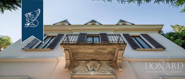 Image No.8-7 Bed Villa for sale