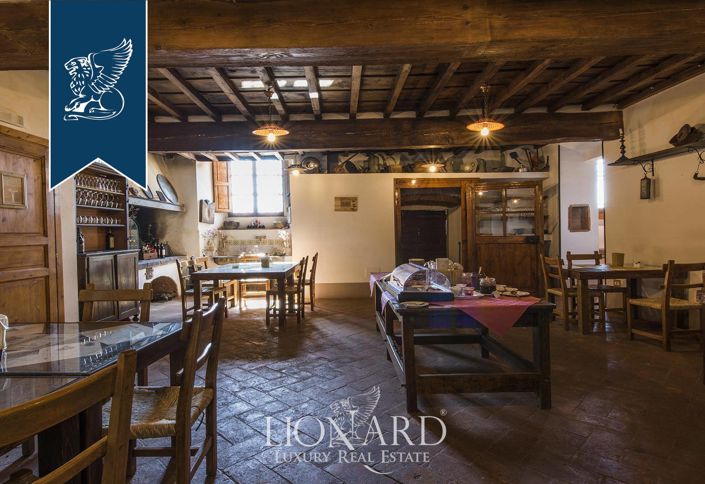 Image No.13-22 Bed Villa for sale