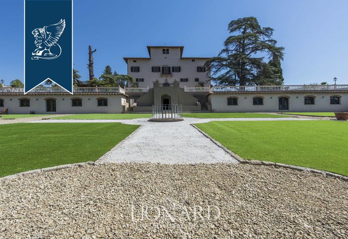 Image No.4-22 Bed Villa for sale