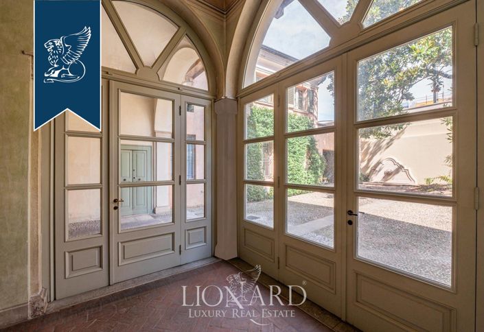 Image No.35-5 Bed Property for sale