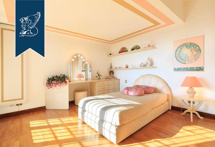 Image No.49-Villa de 9 chambres à vendre à Bergame