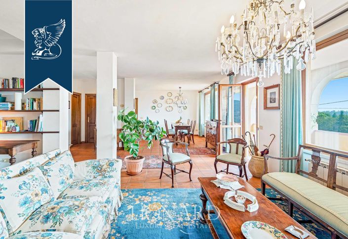 Image No.11-5 Bed Villa for sale