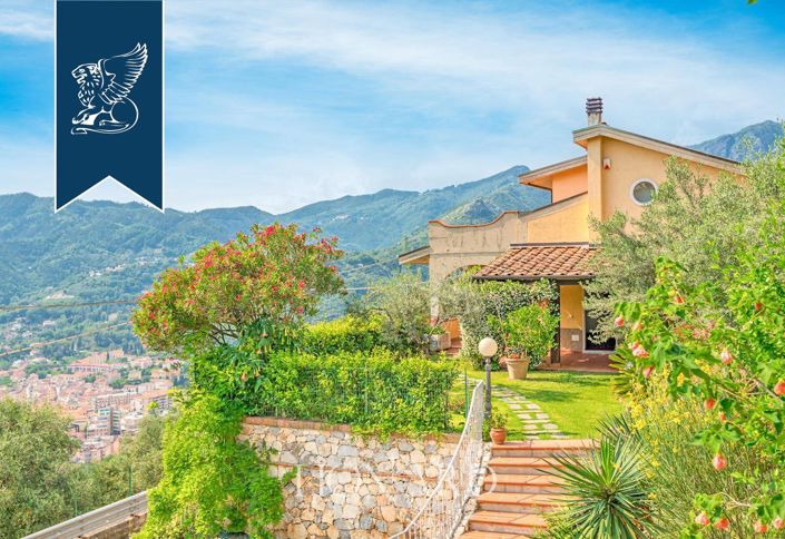 Image No.2-5 Bed Villa for sale