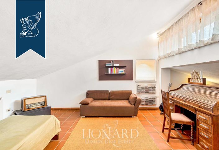 Image No.20-5 Bed Villa for sale