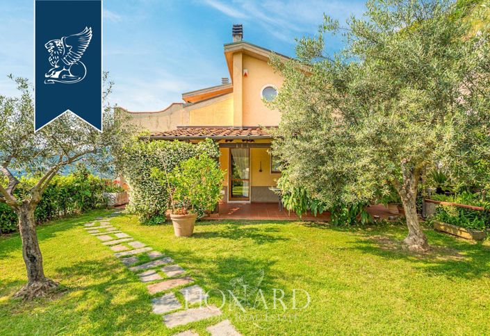 Image No.3-5 Bed Villa for sale