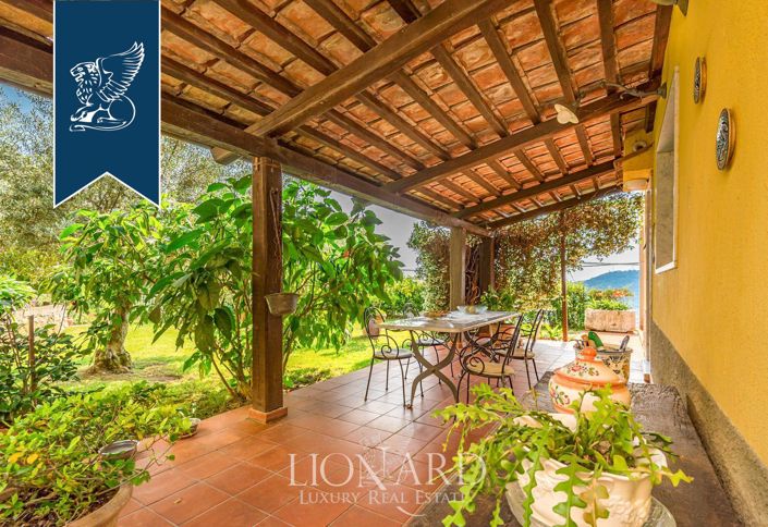 Image No.9-5 Bed Villa for sale