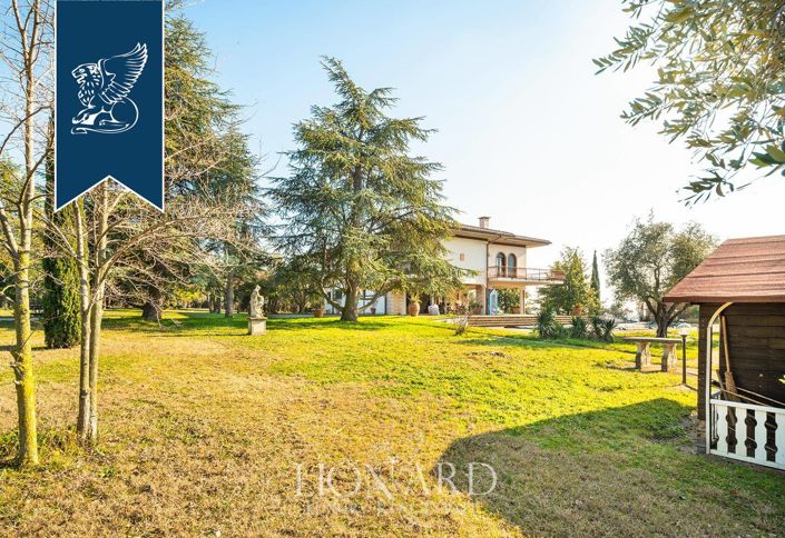 Image No.13-5 Bed Villa for sale