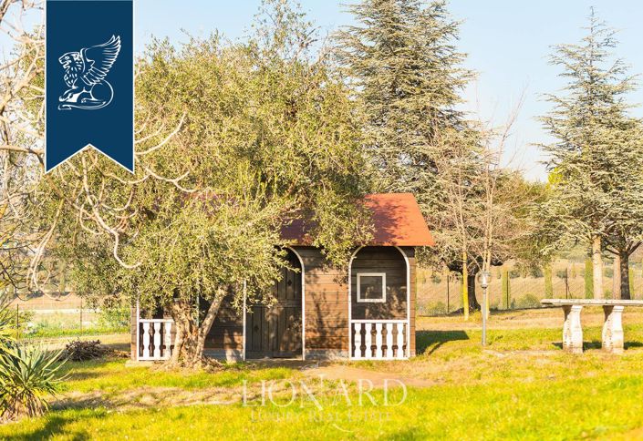 Image No.15-5 Bed Villa for sale