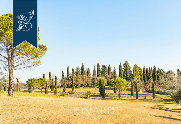 Image No.26-5 Bed Villa for sale