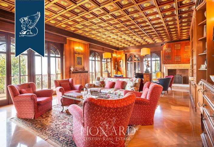 Image No.34-5 Bed Villa for sale