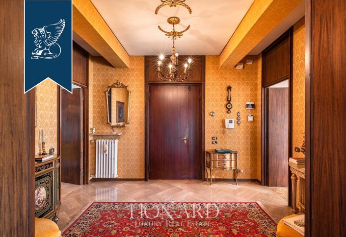 Image No.41-5 Bed Villa for sale