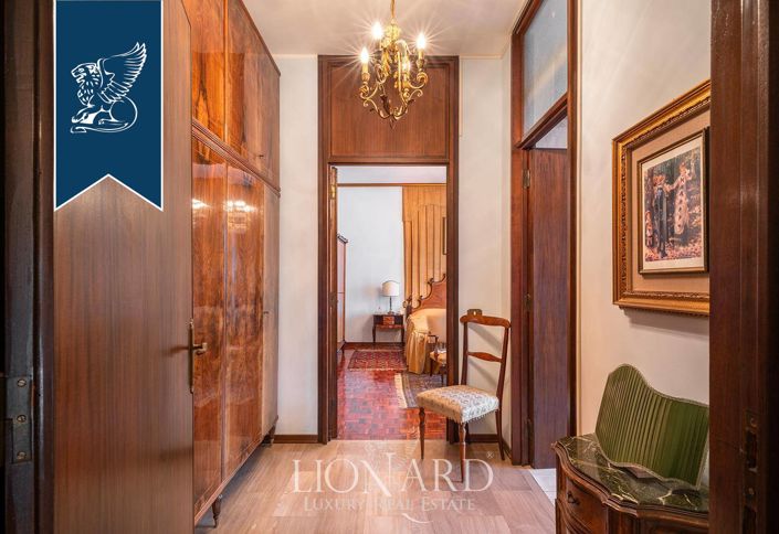 Image No.45-5 Bed Villa for sale