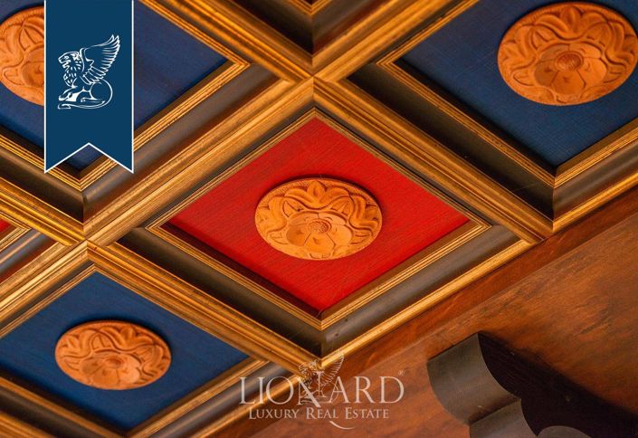 Image No.54-5 Bed Villa for sale