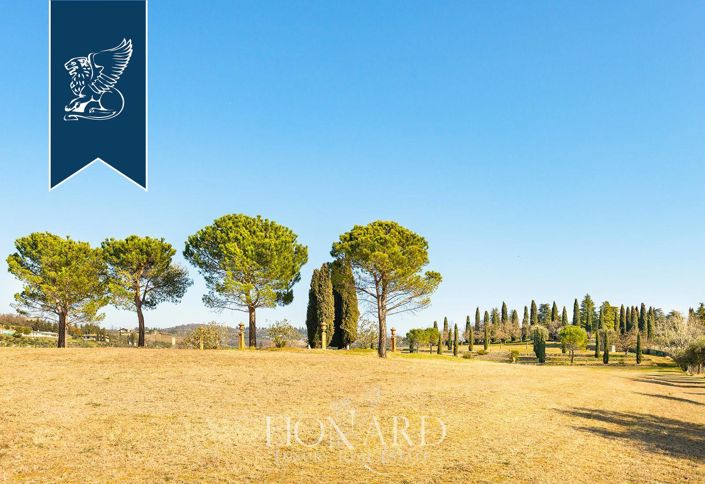 Image No.62-5 Bed Villa for sale