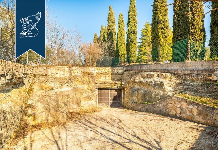 Image No.66-5 Bed Villa for sale