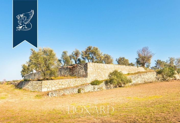 Image No.69-5 Bed Villa for sale