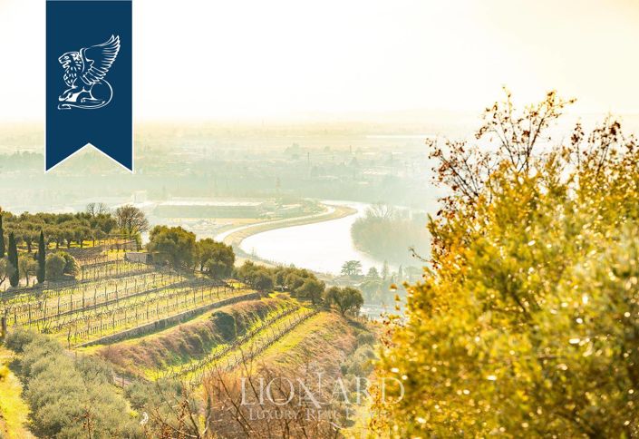 Image No.77-5 Bed Villa for sale