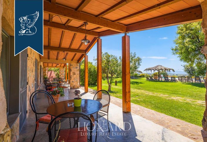 Image No.17-9 Bed Farmhouse for sale