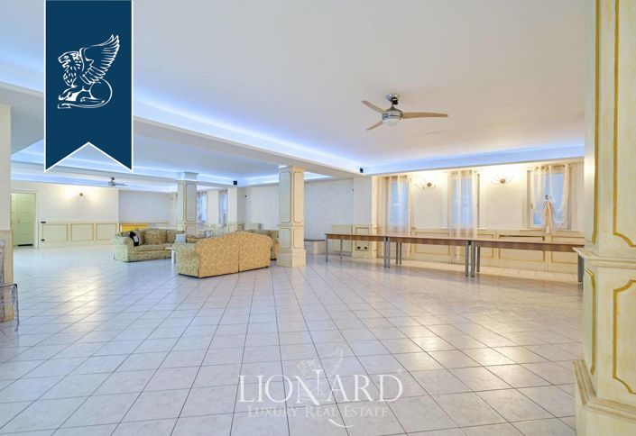 Image No.16-Villa de 20 chambres à vendre à Lainate