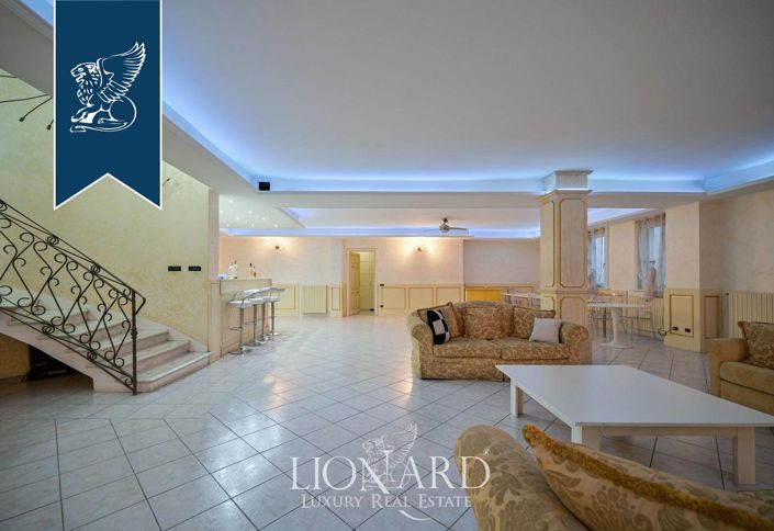 Image No.19-Villa de 20 chambres à vendre à Lainate