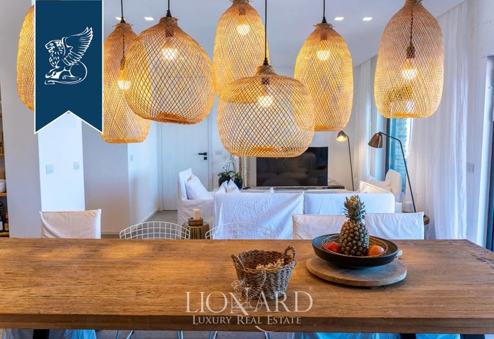 Image No.13-4 Bed Villa for sale