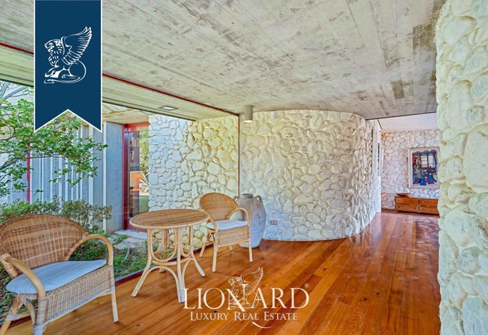 Image No.12-7 Bed Villa for sale