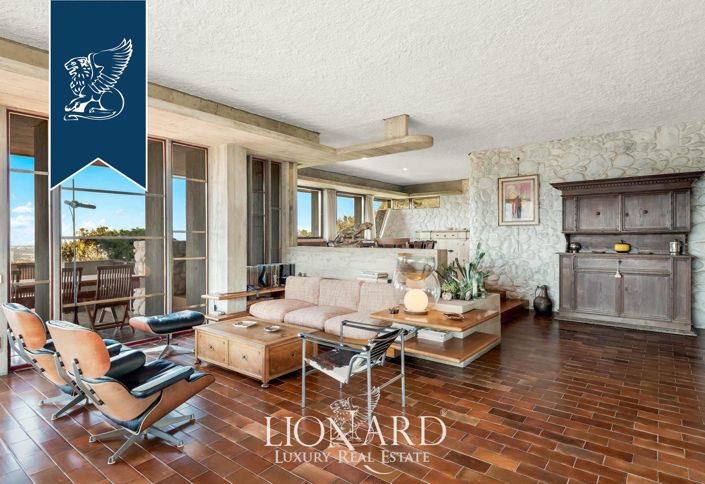 Image No.25-7 Bed Villa for sale