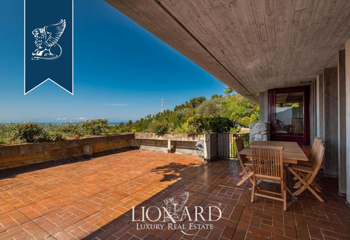 Image No.27-7 Bed Villa for sale