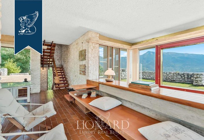 Image No.31-7 Bed Villa for sale