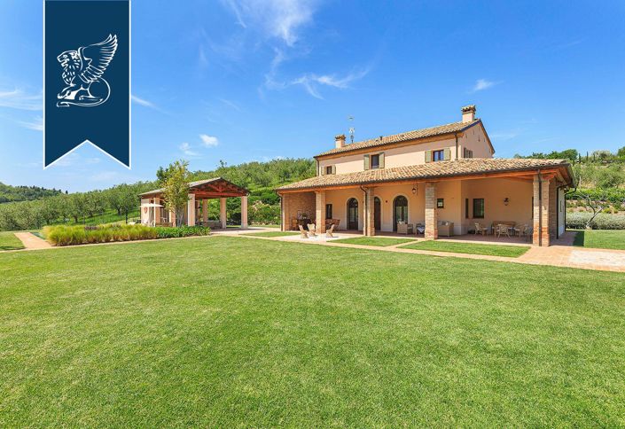 Image No.6-4 Bed Villa for sale