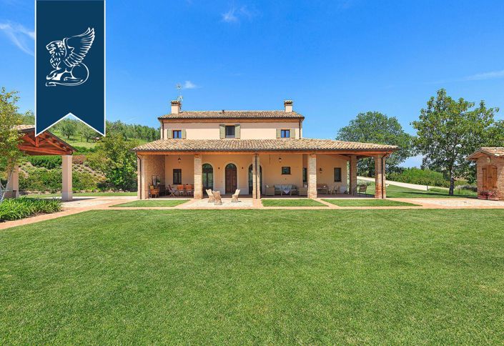 Image No.8-4 Bed Villa for sale