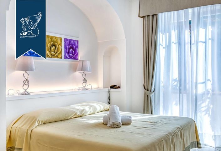 Image No.61-33 Bed Hotel for sale