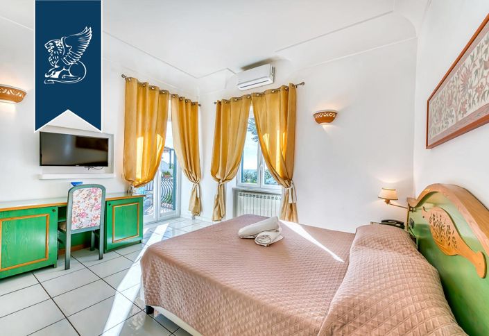 Image No.62-33 Bed Hotel for sale