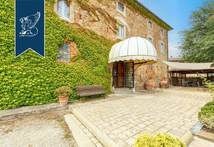 Image No.10-13 Bed Villa for sale