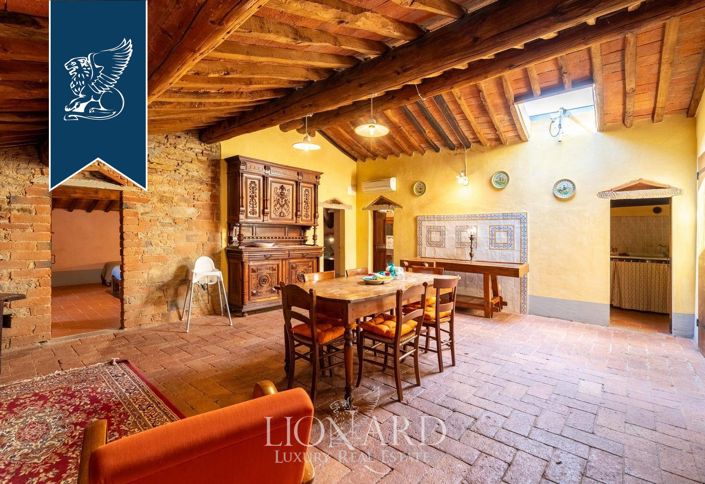 Image No.11-13 Bed Villa for sale