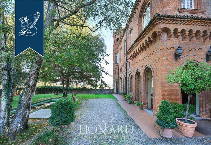 Image No.11-9 Bed Hotel for sale