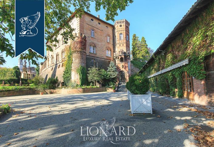 Image No.2-9 Bed Hotel for sale