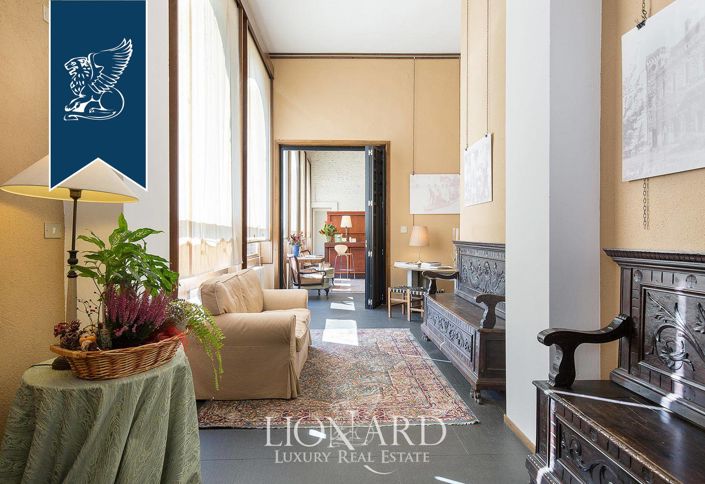 Image No.40-9 Bed Hotel for sale