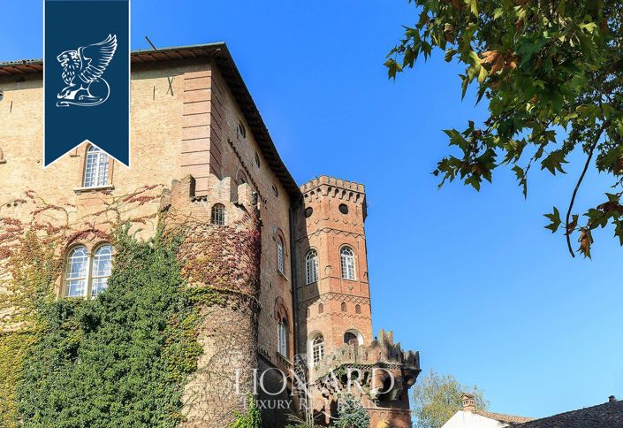 Image No.5-9 Bed Hotel for sale