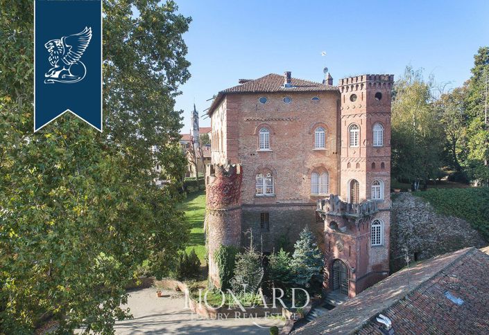 Image No.66-9 Bed Hotel for sale