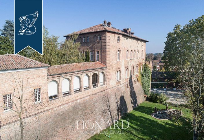 Image No.70-9 Bed Hotel for sale