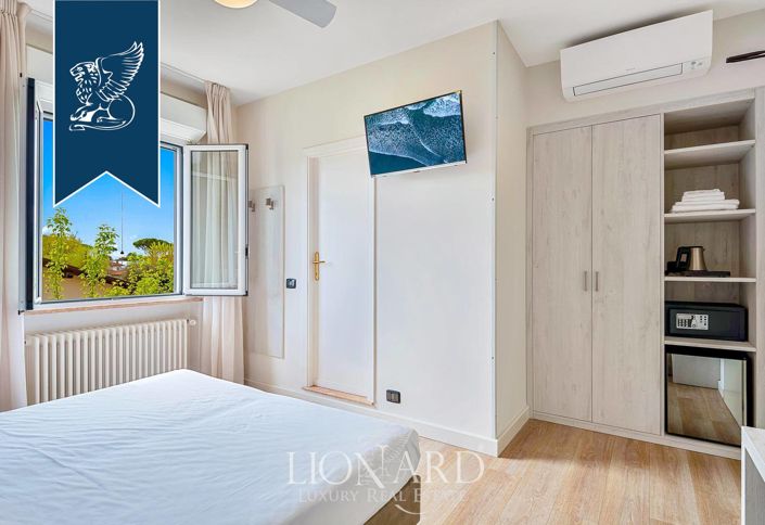 Image No.13-18 Bed Hotel for sale