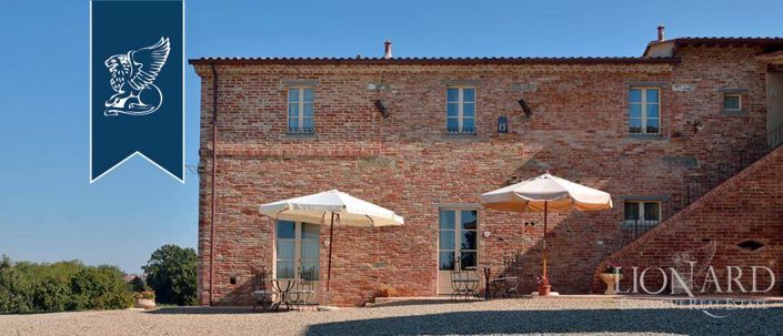 Image No.6-9 Bed Villa for sale