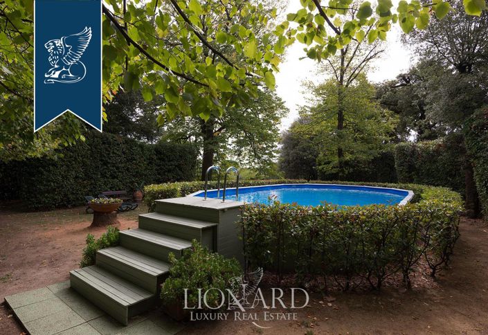 Image No.20-12 Bed Villa for sale