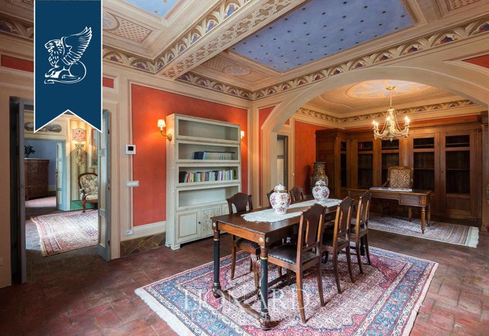 Image No.34-12 Bed Villa for sale