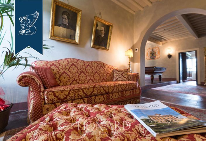 Image No.63-12 Bed Villa for sale