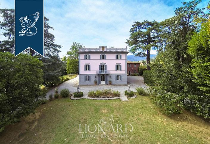 Image No.7-12 Bed Villa for sale