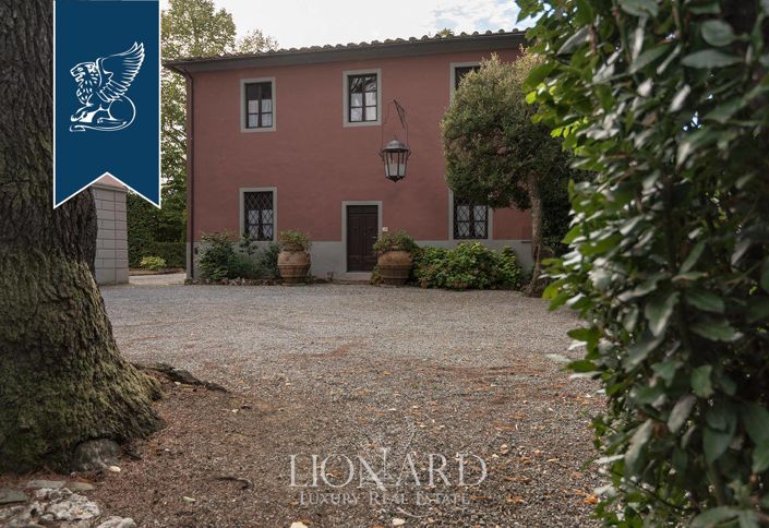 Image No.80-12 Bed Villa for sale