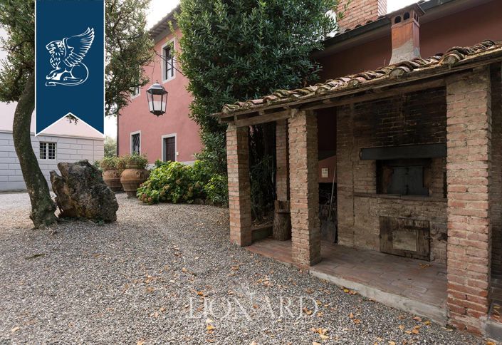 Image No.81-12 Bed Villa for sale